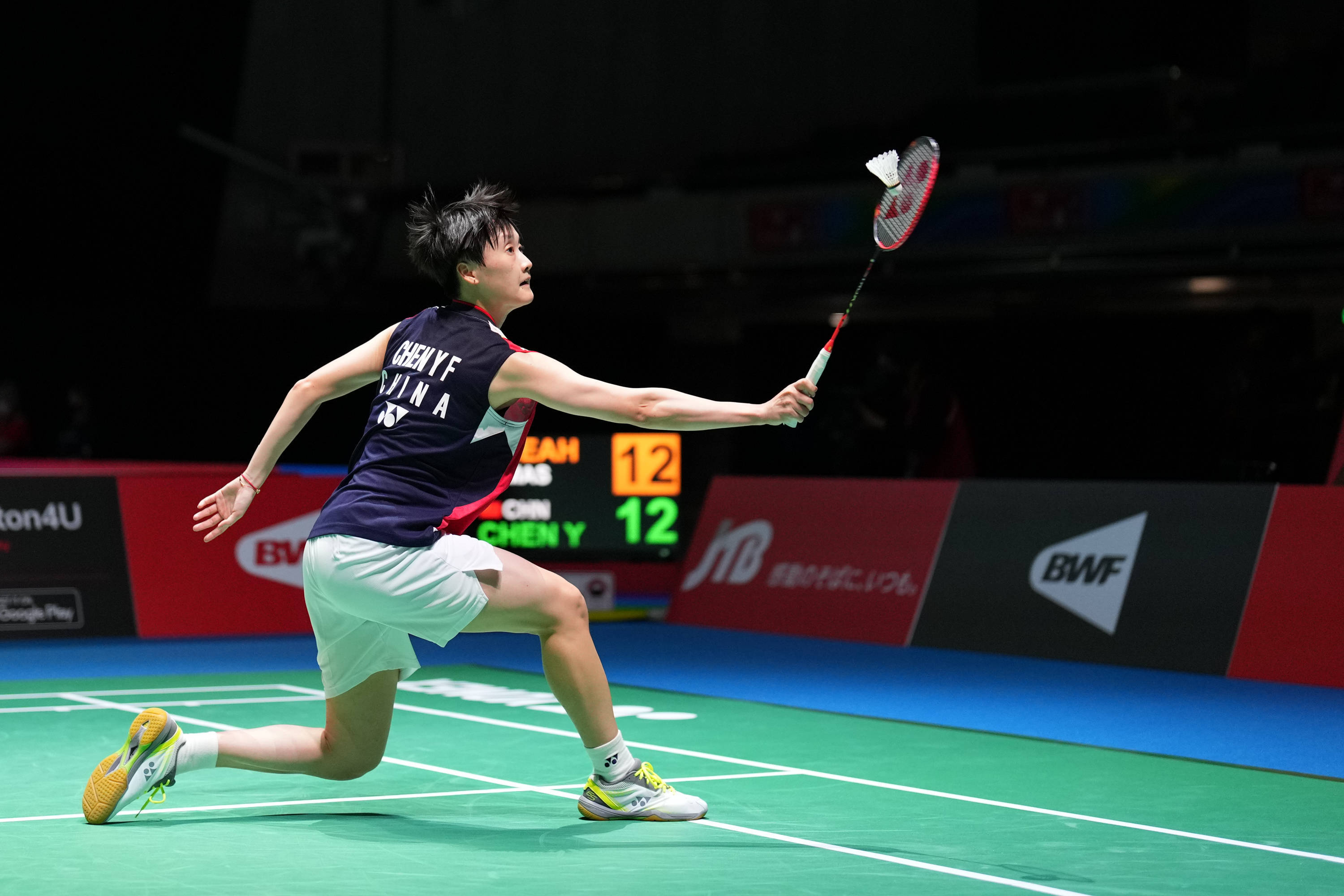 要求选手在 要求选手在