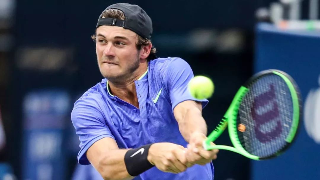 他亲自在球 他亲自在球