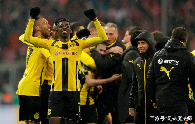 继续在场上 继续在场上