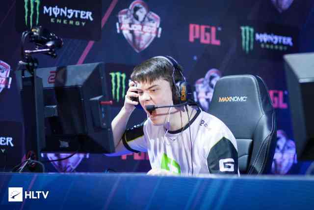 上半场过后 上半场过后