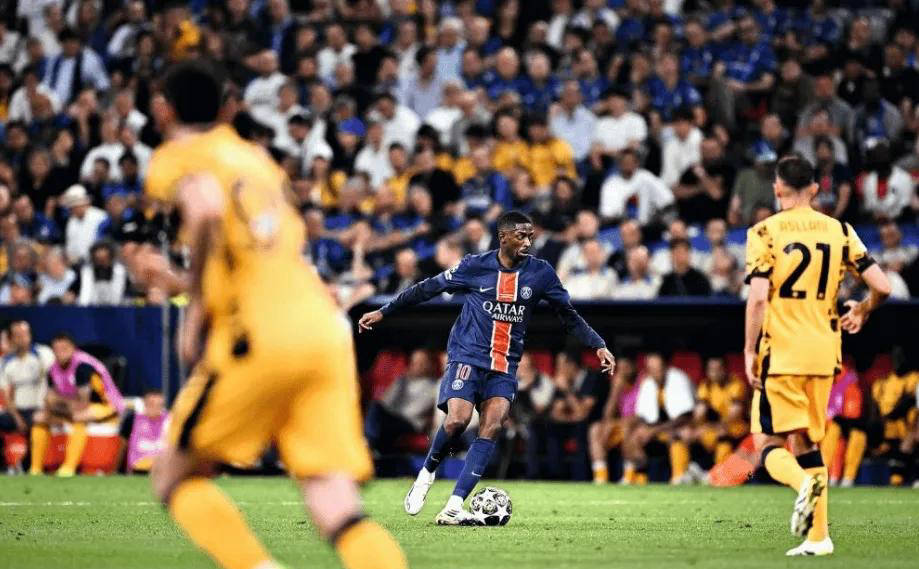 时刻站出来 时刻站出来