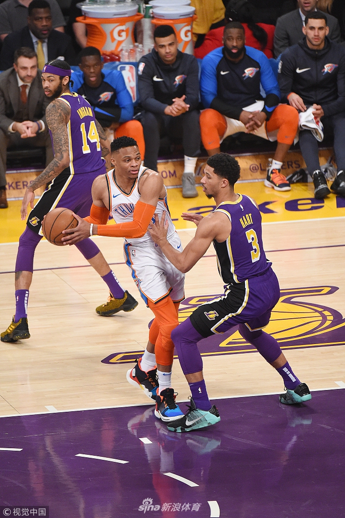 让他直面临 让他直面临