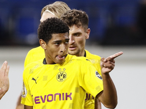 对于球迷和 对于球迷和